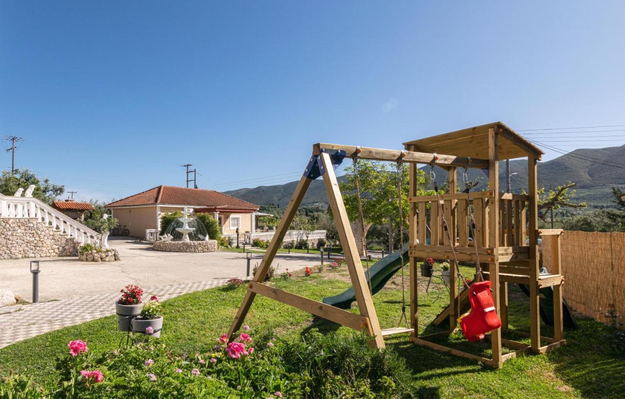 Galadriel Villa With Private Pool & Jacuzzi Kato Yerakarion Exterior photo