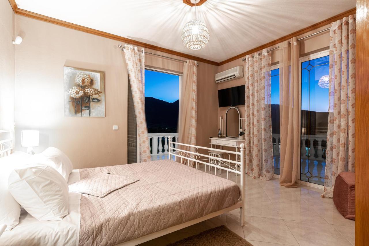 Galadriel Villa With Private Pool & Jacuzzi Kato Yerakarion Exterior photo