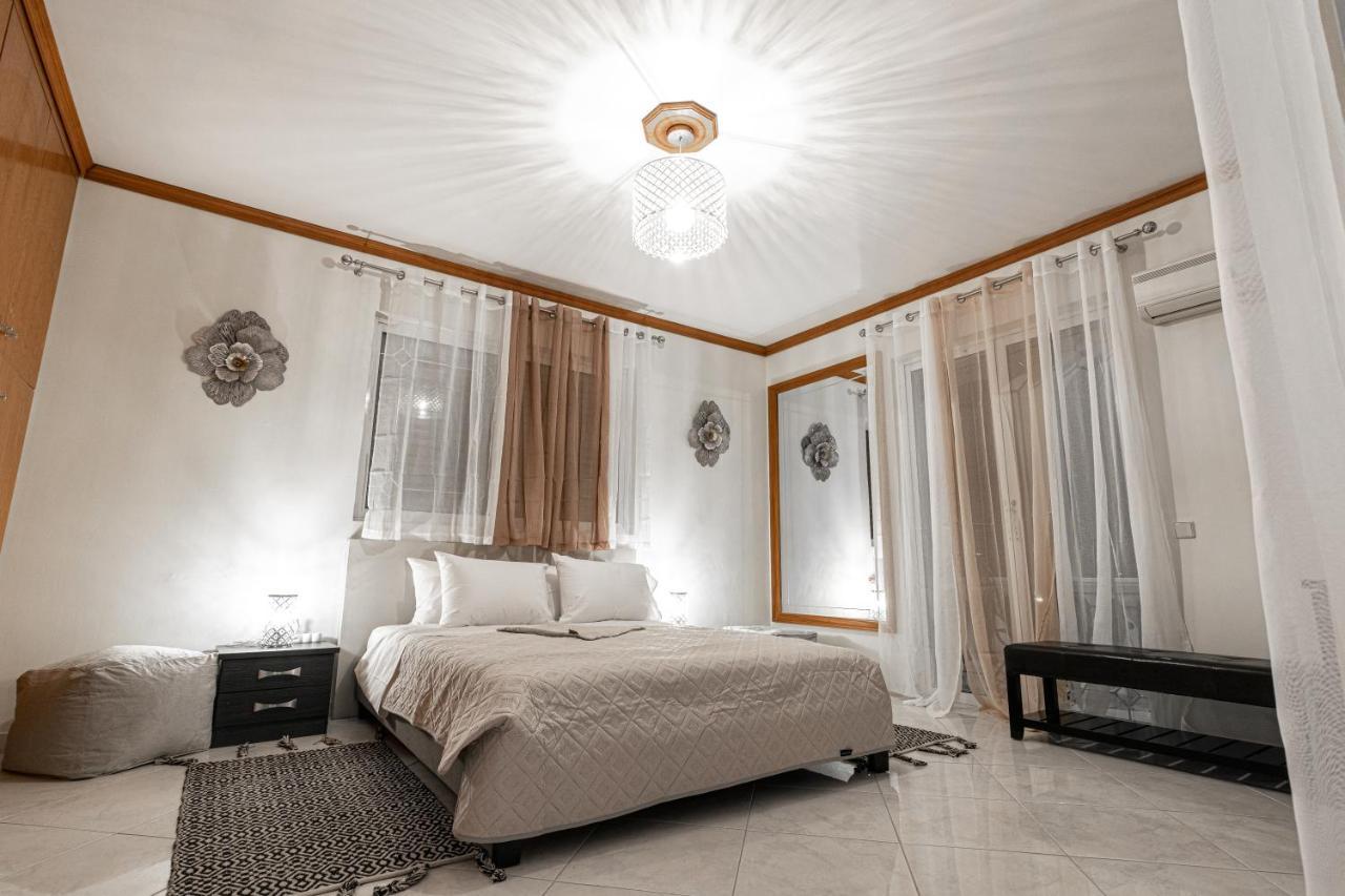Galadriel Villa With Private Pool & Jacuzzi Kato Yerakarion Exterior photo
